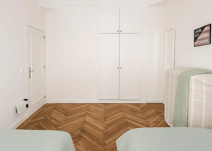 2 Next To The Bay And Cathedral