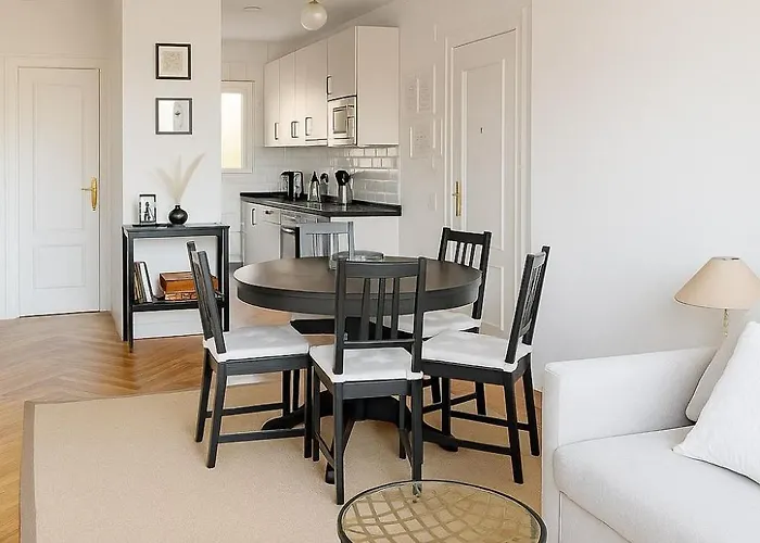 2 Next To The Bay And Cathedral